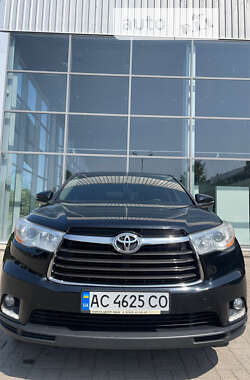 Внедорожник / Кроссовер Toyota Highlander 2014 в Луцке