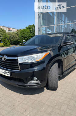 Позашляховик / Кросовер Toyota Highlander 2014 в Луцьку