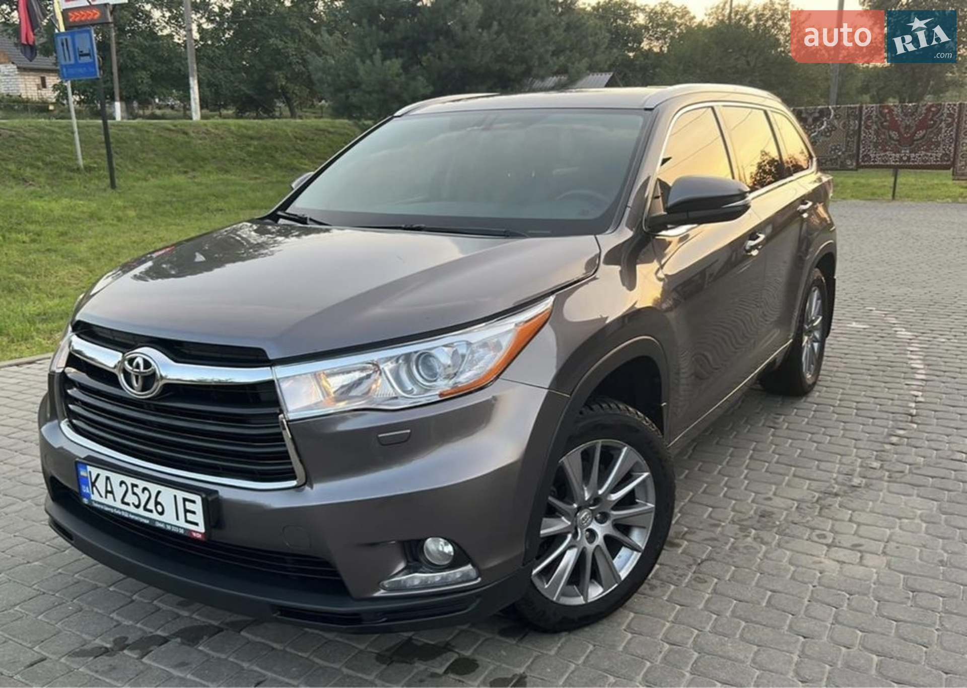 2014 Toyota Highlander - мініатюра 2