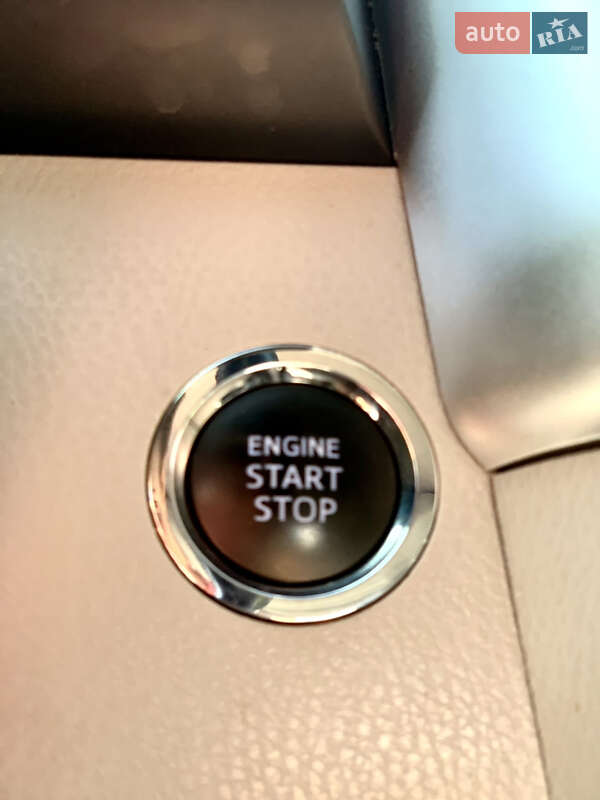 Позашляховик / Кросовер Toyota Highlander 2018 в Харкові