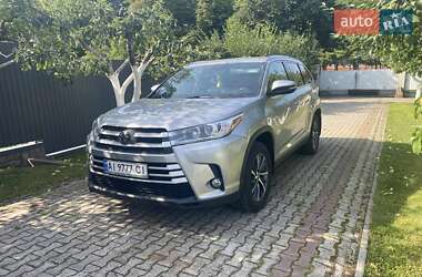 Toyota Highlander 2019