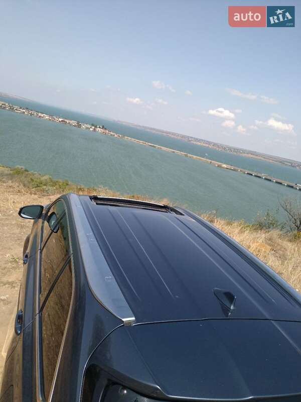 Позашляховик / Кросовер Toyota Highlander 2017 в Одесі