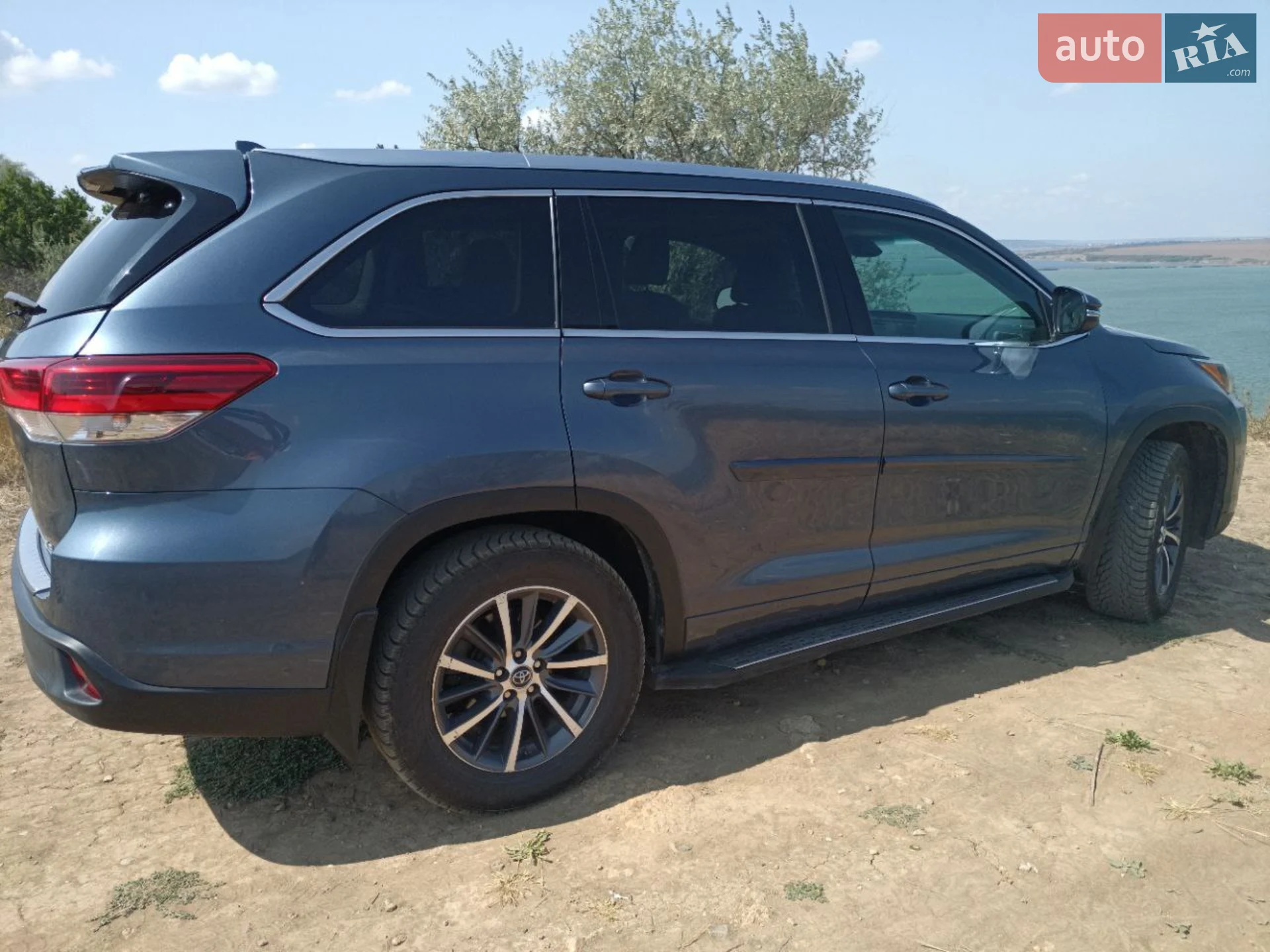 2017 Toyota Highlander - мініатюра 4