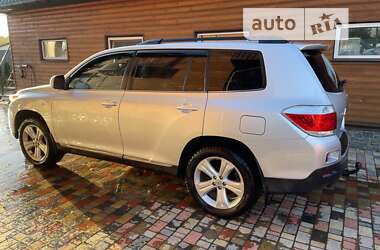 Toyota Highlander 2011