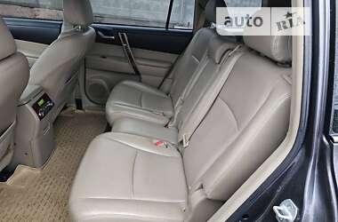 Позашляховик / Кросовер Toyota Highlander 2012 в Вишгороді