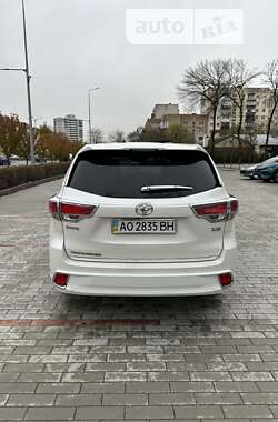 Позашляховик / Кросовер Toyota Highlander 2014 в Ужгороді