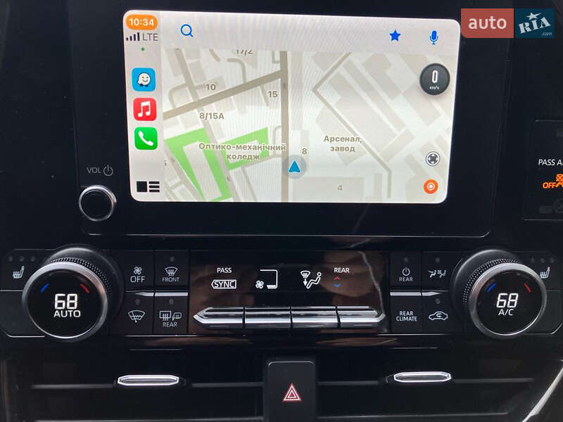 Позашляховик / Кросовер Toyota Highlander 2022 в Києві