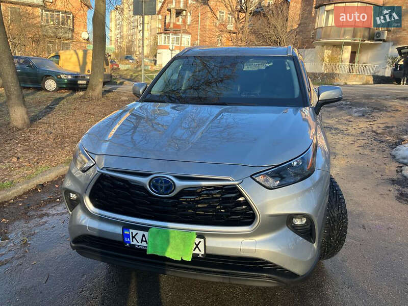 Позашляховик / Кросовер Toyota Highlander 2022 в Києві