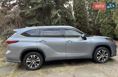 Позашляховик / Кросовер Toyota Highlander 2020 в Черкасах