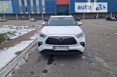 Внедорожник / Кроссовер Toyota Highlander 2022 в Кременчуге