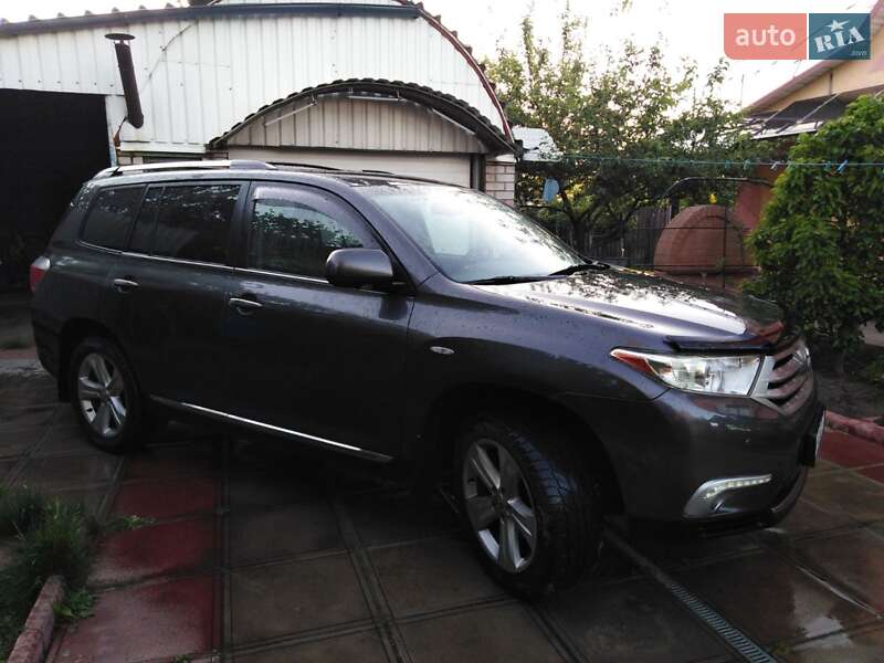 Позашляховик / Кросовер Toyota Highlander 2011 в Носівці