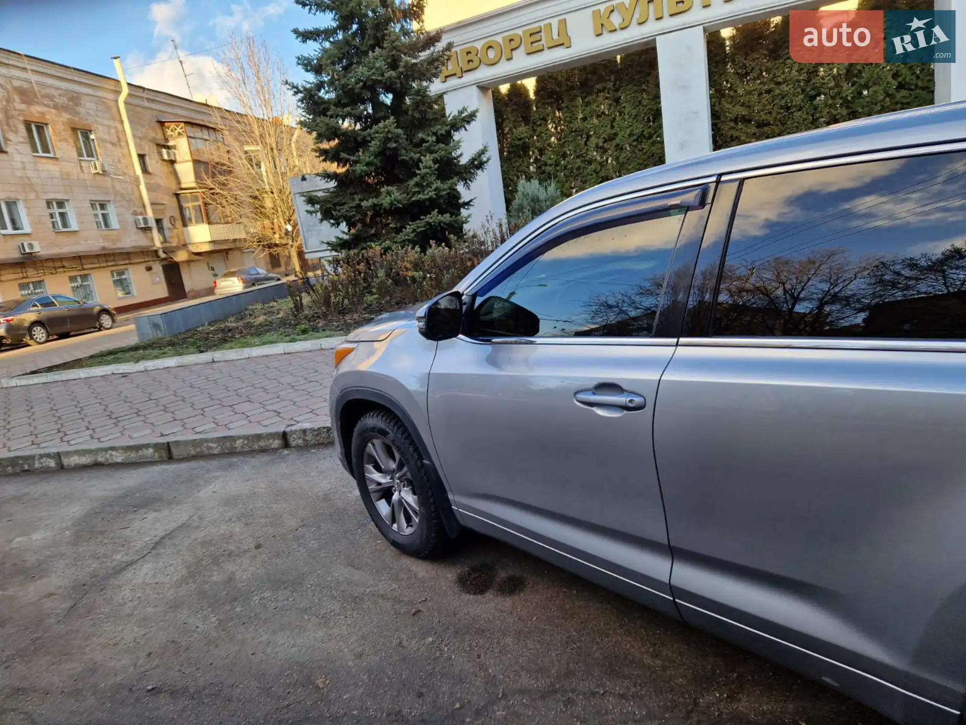 Toyota Highlander 2015 VIN 5TDZARFH00S012734 фото оголошення 9 з 11