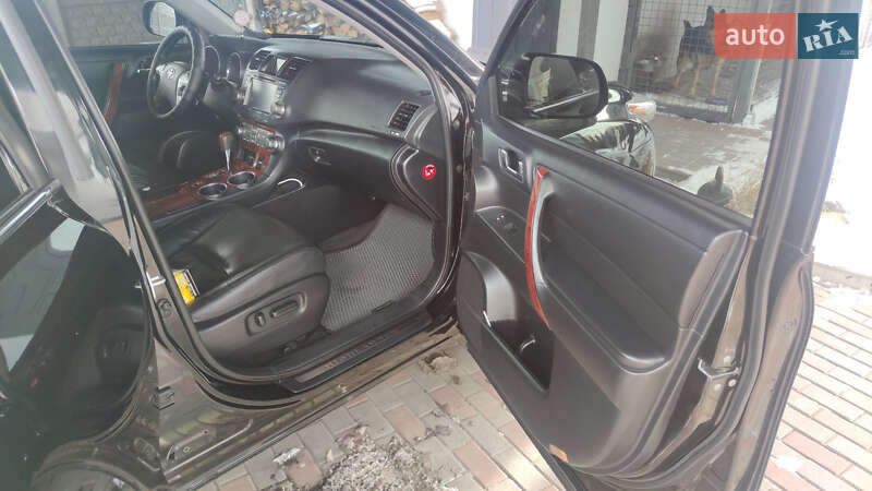 Внедорожник / Кроссовер Toyota Highlander 2011 в Павлограде фото 4 Внедорожник / Кроссовер Toyota Highlander 2011 в Павлограде
