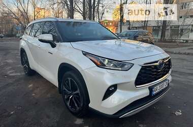 Позашляховик / Кросовер Toyota Highlander 2021 в Києві