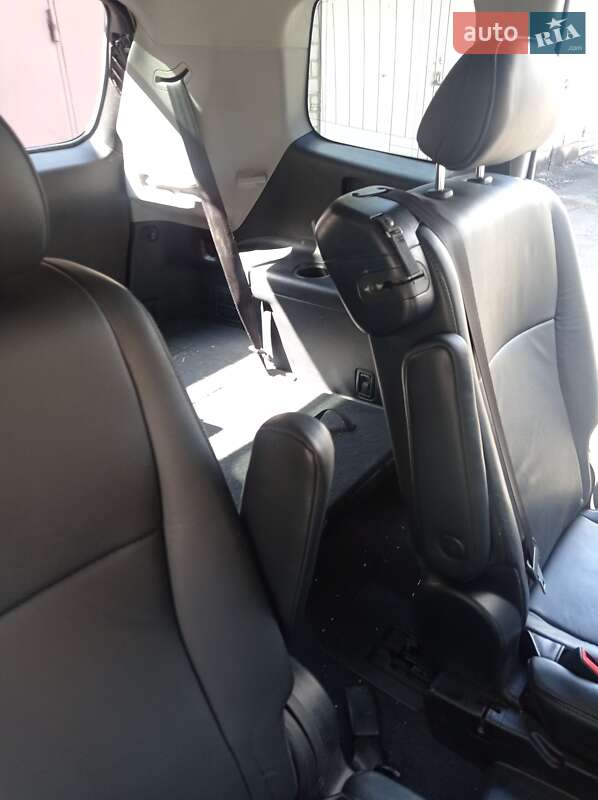 Позашляховик / Кросовер Toyota Highlander 2013 в Харкові