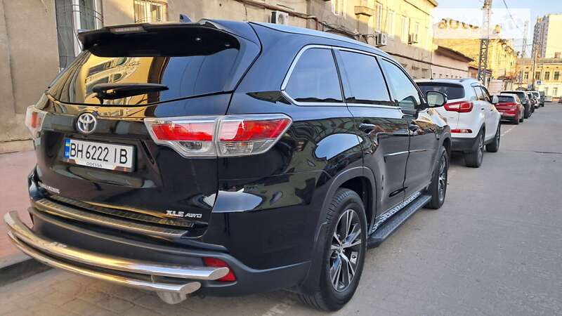 Внедорожник / Кроссовер Toyota Highlander 2015 в Одессе