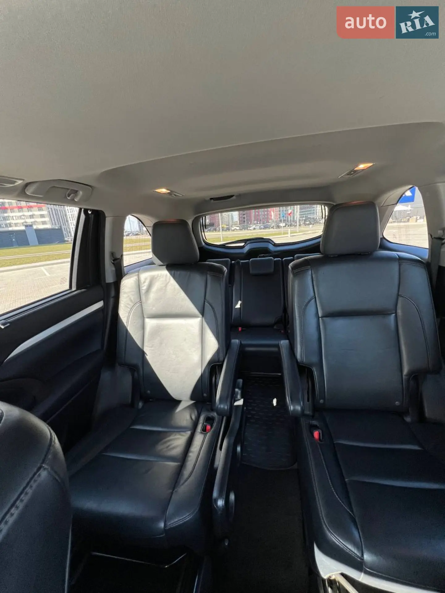 2016 Toyota Highlander - мініатюра 21