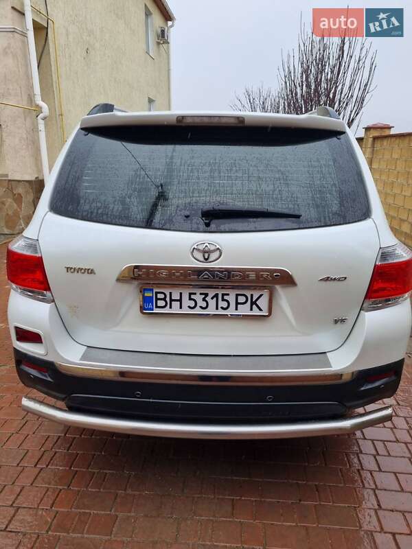 Внедорожник / Кроссовер Toyota Highlander 2013 в Одессе