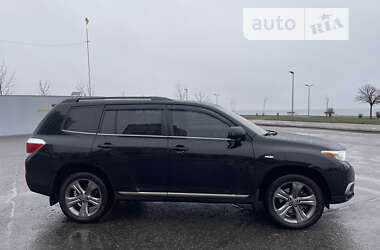 Внедорожник / Кроссовер Toyota Highlander 2011 в Черкассах