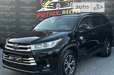 Позашляховик / Кросовер Toyota Highlander 2017 в Вінниці