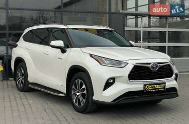 Toyota Highlander 2020