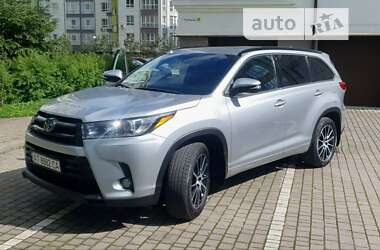 Позашляховик / Кросовер Toyota Highlander 2018 в Івано-Франківську