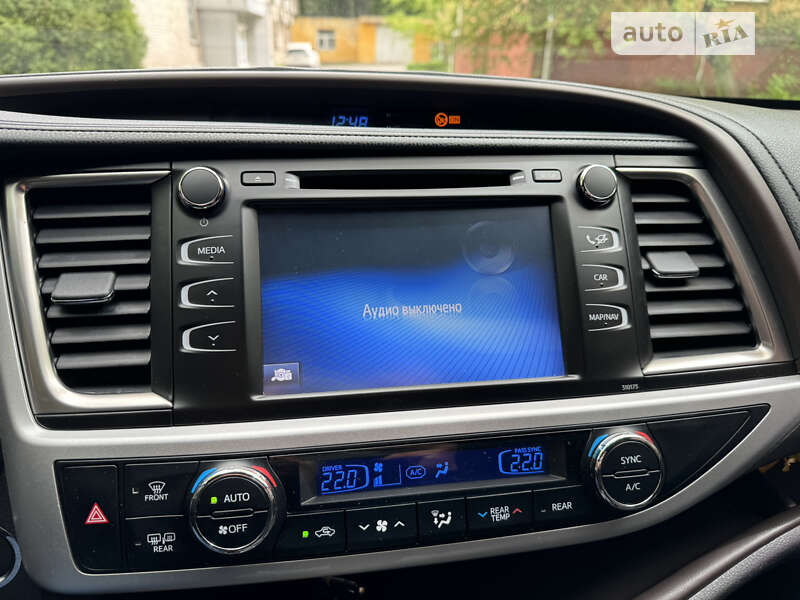 Позашляховик / Кросовер Toyota Highlander 2019 в Дніпрі
