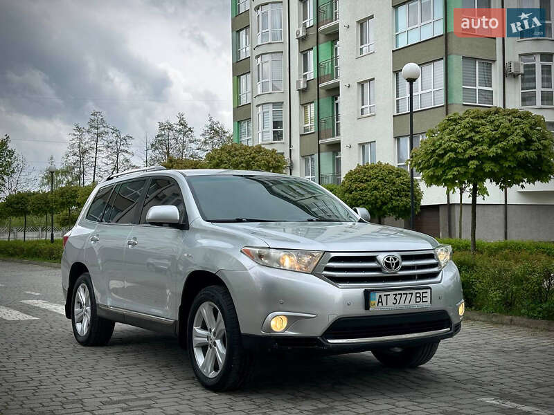 Позашляховик / Кросовер Toyota Highlander 2012 в Мукачевому