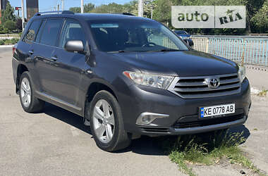 Внедорожник / Кроссовер Toyota Highlander 2011 в Новомосковске