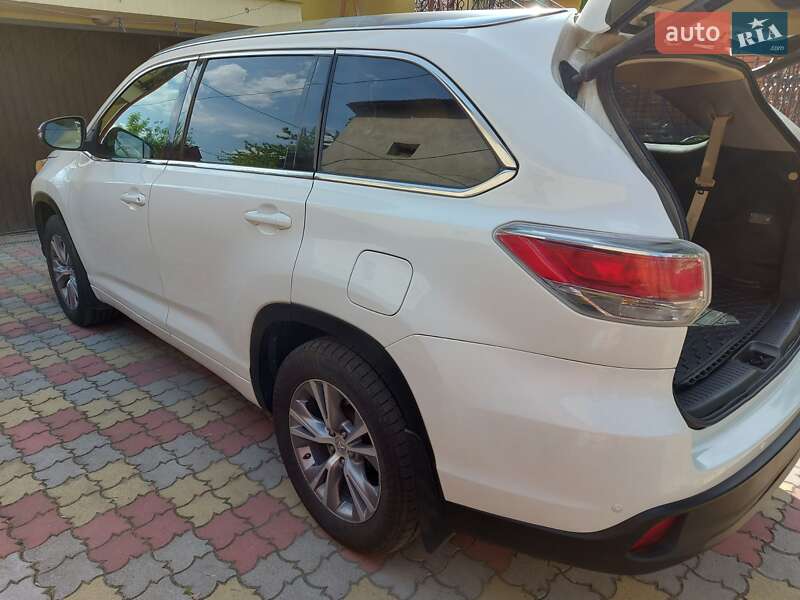 Внедорожник / Кроссовер Toyota Highlander 2015 в Виннице фото 2 Внедорожник / Кроссовер Toyota Highlander 2015 в Виннице