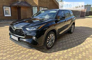 Позашляховик / Кросовер Toyota Highlander 2021 в Києві