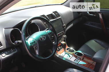 Внедорожник / Кроссовер Toyota Highlander 2011 в Днепре