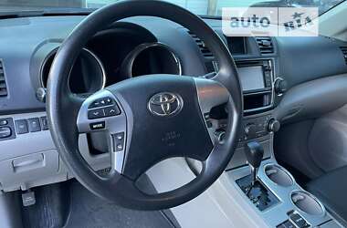 Внедорожник / Кроссовер Toyota Highlander 2012 в Николаеве