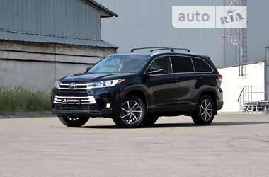 Позашляховик / Кросовер Toyota Highlander 2018 в Києві