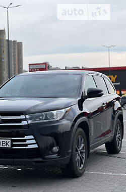 Toyota Highlander 2017