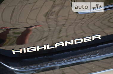Позашляховик / Кросовер Toyota Highlander 2021 в Харкові