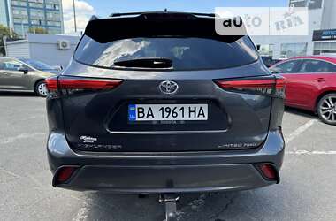 Позашляховик / Кросовер Toyota Highlander 2020 в Києві