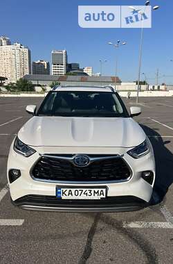 Позашляховик / Кросовер Toyota Highlander 2023 в Києві