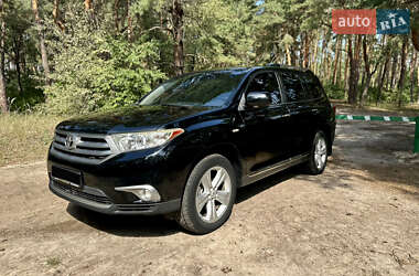 Внедорожник / Кроссовер Toyota Highlander 2011 в Киеве