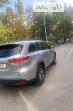 Позашляховик / Кросовер Toyota Highlander 2019 в Києві