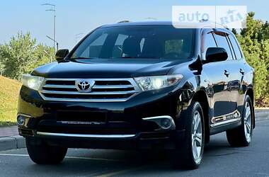 Позашляховик / Кросовер Toyota Highlander 2011 в Києві