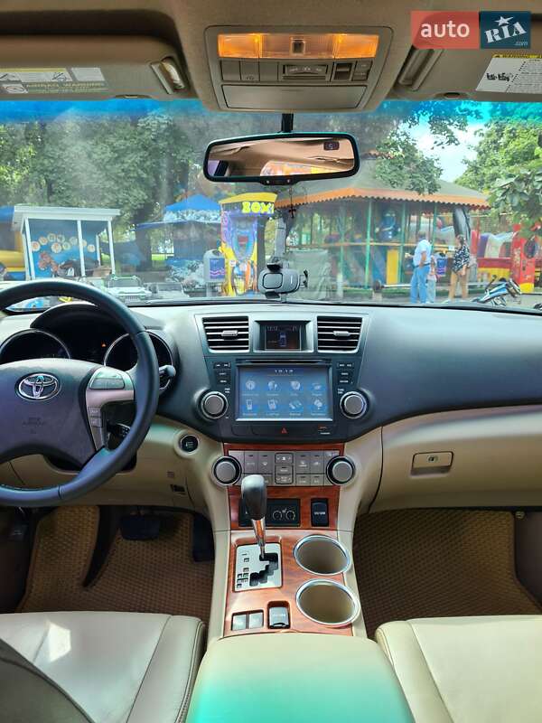 Позашляховик / Кросовер Toyota Highlander 2008 в Дніпрі