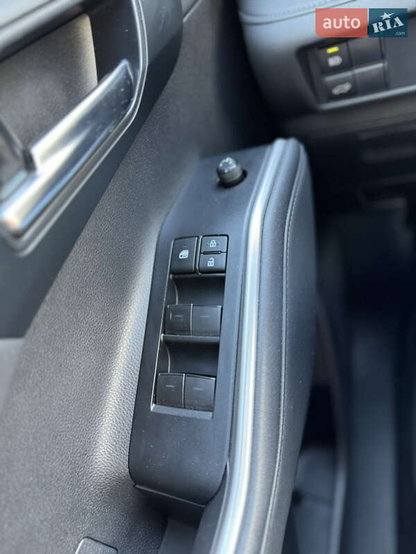 Внедорожник / Кроссовер Toyota Highlander 2020 в Киеве
