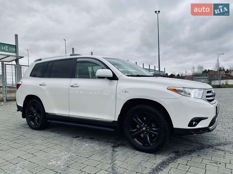 Toyota Highlander 2013