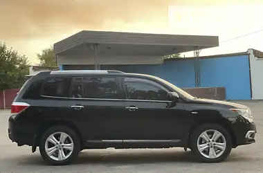 Toyota Highlander 2011