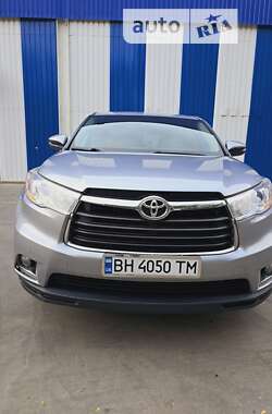 Внедорожник / Кроссовер Toyota Highlander 2014 в Одессе