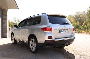 Позашляховик / Кросовер Toyota Highlander 2010 в Харкові