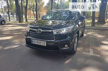 Внедорожник / Кроссовер Toyota Highlander 2014 в Виннице