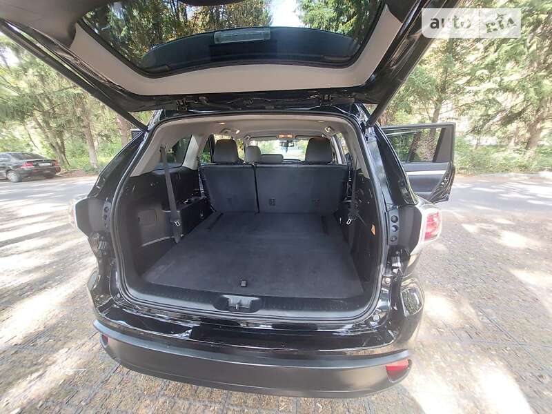 Позашляховик / Кросовер Toyota Highlander 2014 в Вінниці