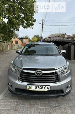 Позашляховик / Кросовер Toyota Highlander 2014 в Києві